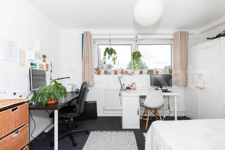 A split level 2/3 bedroom property with a large kitchen diner  Lindsey Mews, Islington